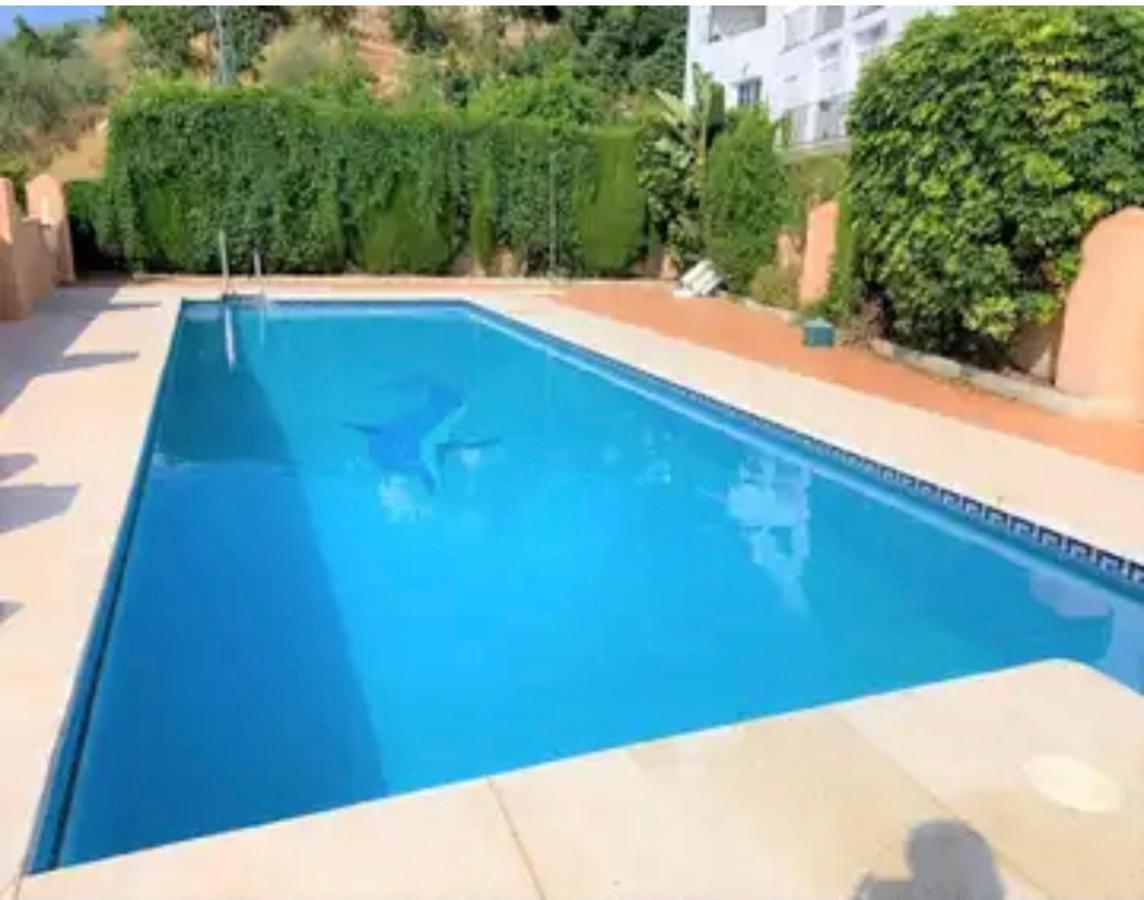 Precioso Apartamento En Complejo Residencial. Alcaucin Luaran gambar